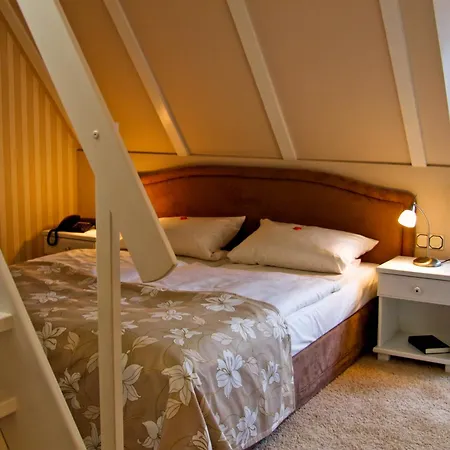 Vogel Hotel & Appartements Rostock