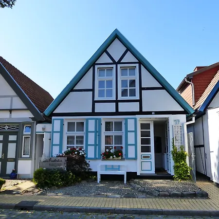 Vogel Hotel & Appartements 4* Rostock