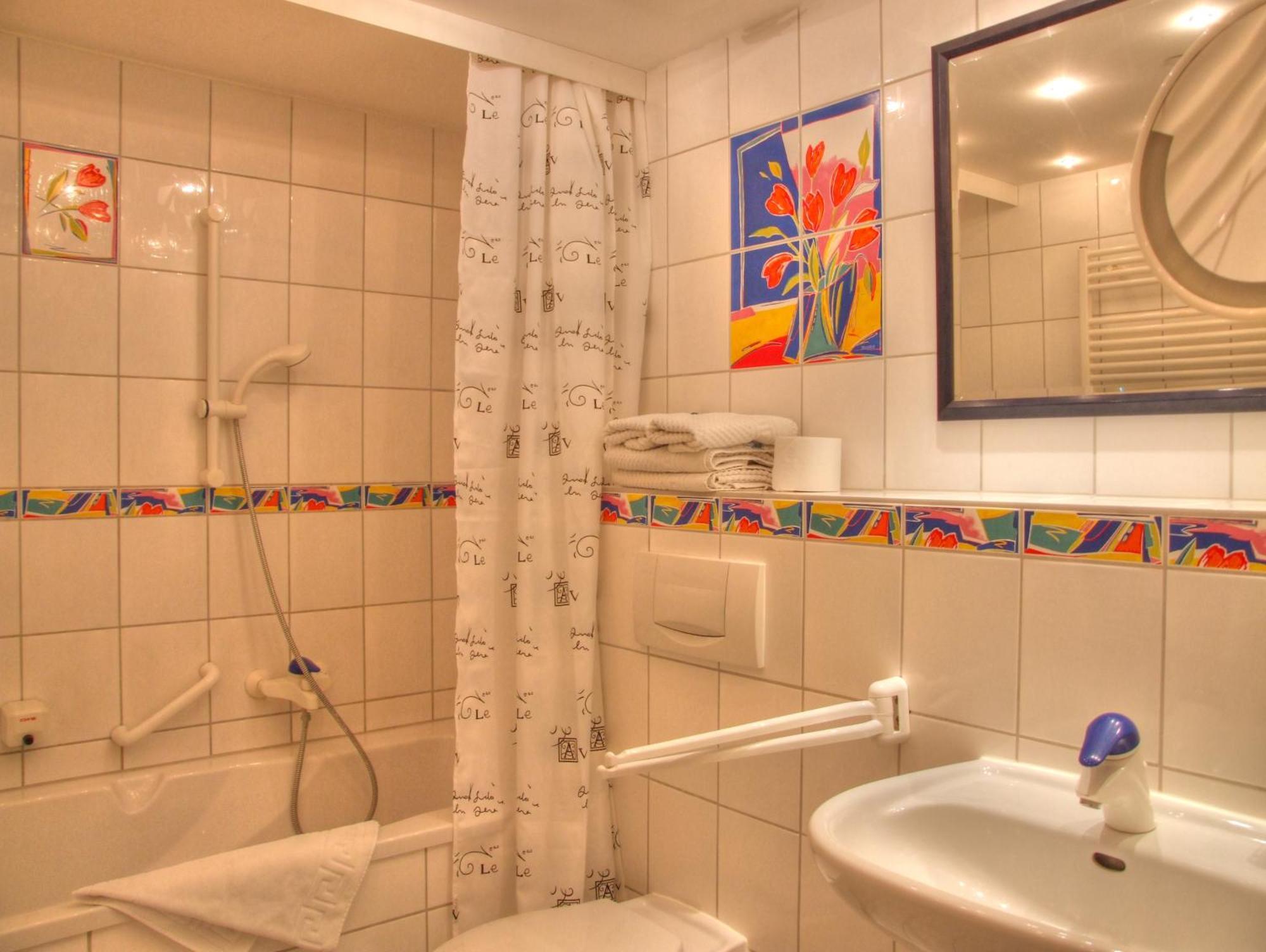 Vogel Hotel & Appartements Rostock